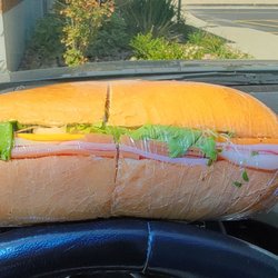 Leger's Deli