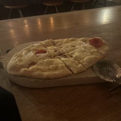 The Stable - Raw garlic bread