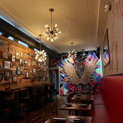 Whitaker's - Ambiance