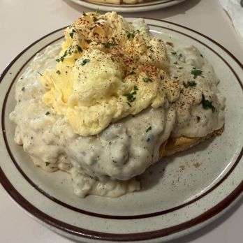 The Mont - Breakfast & Brunch Near Me - Portland, Oregon The Mont - Breakfast & Brunch Near Me - Portland, Oregon