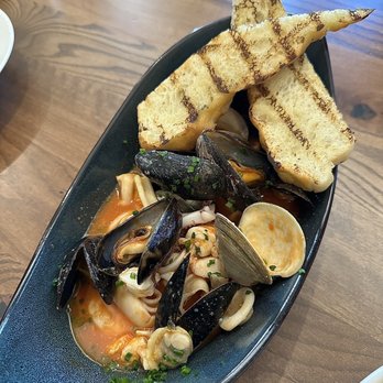 Sorella's - Cioppino - Italian Near Me - Virginia Beach, Virginia