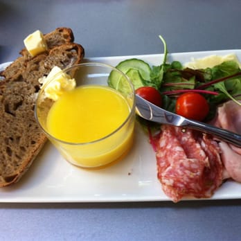 Broms - Frukostbuffé - Bistros Near Me - Stockholm, Alberta