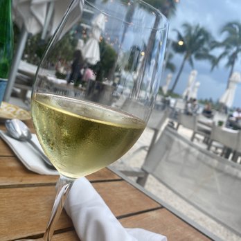 Amara at Paraiso - wine on the water - Latin American Near Me - Miami, Florida Amara at Paraiso - wine on the water - Latin American Near Me - Miami, Florida