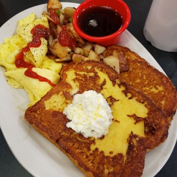 Friendly's - Brioche French Toast, Scrambled Eggs, Golden Home Fries!! - Ice Cream & Frozen Yogurt Near Me - Convent Station, New Jersey