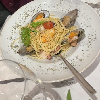 Chez Lapin - Portuguese Near Me - Porto, 13