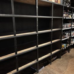 Lizardville Beer Store & Whiskey Bar - What's going on????