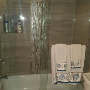 Discount Flooring Kitchen & Bath - Flooring Near Me - Glendora, California Discount Flooring Kitchen & Bath - Flooring Near Me - Glendora, California