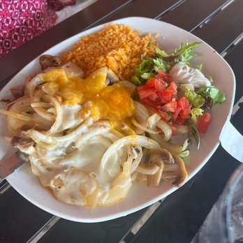 Tres Potrillos - Fajitas - Mexican Near Me - Medina, Ohio Tres Potrillos - Fajitas - Mexican Near Me - Medina, Ohio