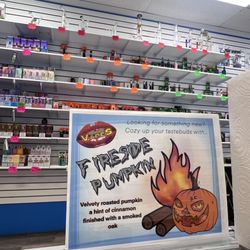 You suck vapes - Their house juice and mods