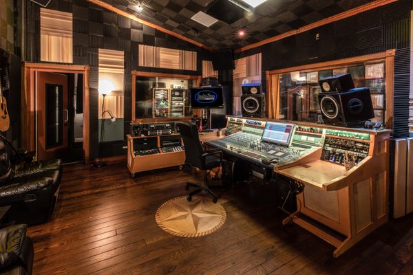 ハリズ　Lucky　Studio Studio 786 LLC - Houston, TX - Party Venue
