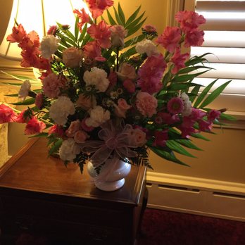 Doug The Florist - Florists Near Me - Mendham, New Jersey
