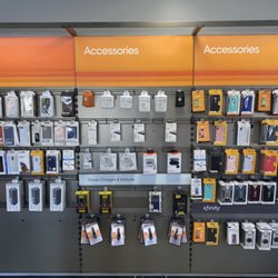 Boost mobile - Boost mobile Hallandale