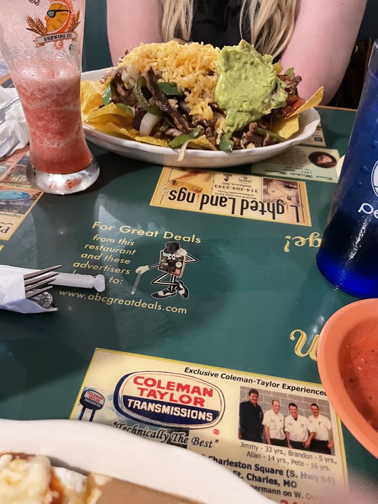 DOS Primos Mexican Restaurant Logo