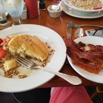 Sarabeth's Key West - Lemon Ricotta Pancakes - American Near Me - Key West, Florida Sarabeth's Key West - Lemon Ricotta Pancakes - American Near Me - Key West, Florida