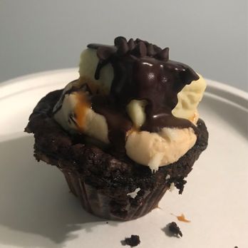 bubblecake - Brownie, cookie dough, cheesecake - Bakeries Near Me - Roanoke, Virginia