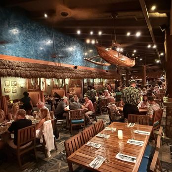 Duke's Beach House - Duke's - interior - Breakfast & Brunch Near Me - Lahaina, Hawaii Duke's Beach House - Duke's - interior - Breakfast & Brunch Near Me - Lahaina, Hawaii
