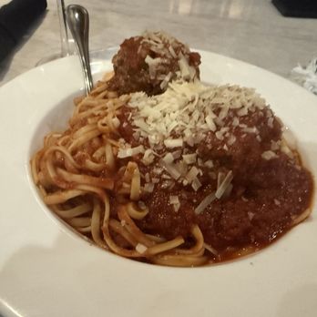 Salute - Sunday Dinner - Italian Near Me - Hartford, Connecticut Salute - Sunday Dinner - Italian Near Me - Hartford, Connecticut