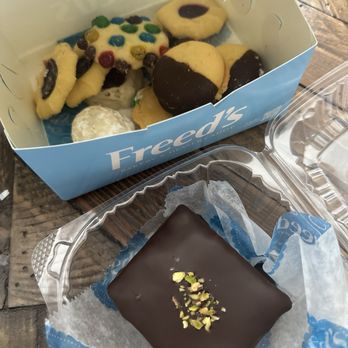 Freed's Dessert Shop - Assorted Cookies & Dubai Chocolate Brownie - Bakeries Near Me - Las Vegas, Nevada Freed's Dessert Shop - Assorted Cookies & Dubai Chocolate Brownie - Bakeries Near Me - Las Vegas, Nevada