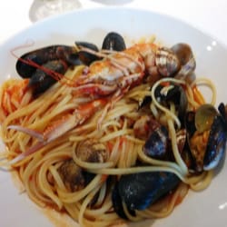 Puccini's Pizzeria e Ristorante - Linguini alla marinara