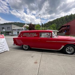 Copper Eagle Cappuccino and Bakery - Historic delivery vehicle