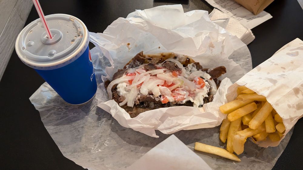 Mr Greek Gyros Logo