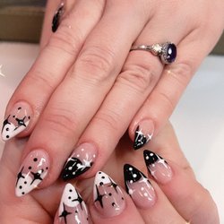 Unique Nails and Spa - Pretty nails with great designs