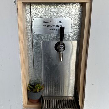 Pour Me Taproom - Beer Bar Near Me - Gilroy, California