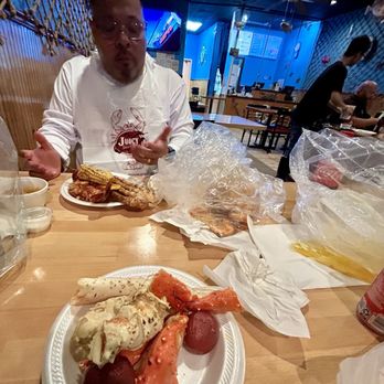 Juicy Seafood- Sarasota - Me about to get juicy. - Seafood Near Me - Sarasota, Florida