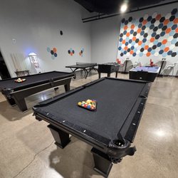 The Valley Cafe - Pool tables!