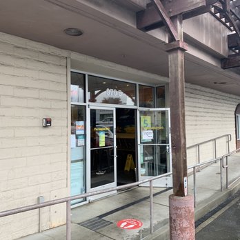 Ono Hawaiian BBQ - Outdoor entrance - Hawaiian Near Me - Colma, California
