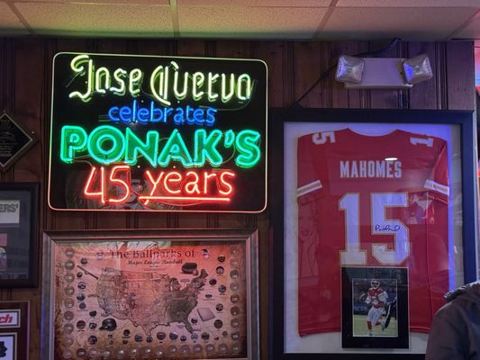 Ponak's Mexican Kitchen & Bar by null