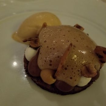 Nomicos - French Near Me - Paris, 75