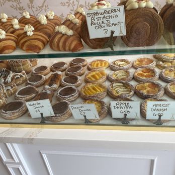 Paris En Rose - Display case - Cafes Near Me - Del Mar, California Paris En Rose - Display case - Cafes Near Me - Del Mar, California