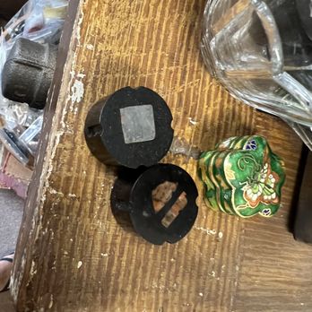Thoreauly Antiques - Still trying to figure out what these are. - Antiques Near Me - Concord, Massachusetts