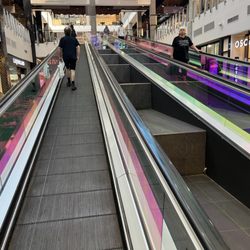 Broadway Sydney - Elevated walkways