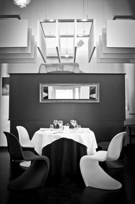 La Table Saint Crescent by null