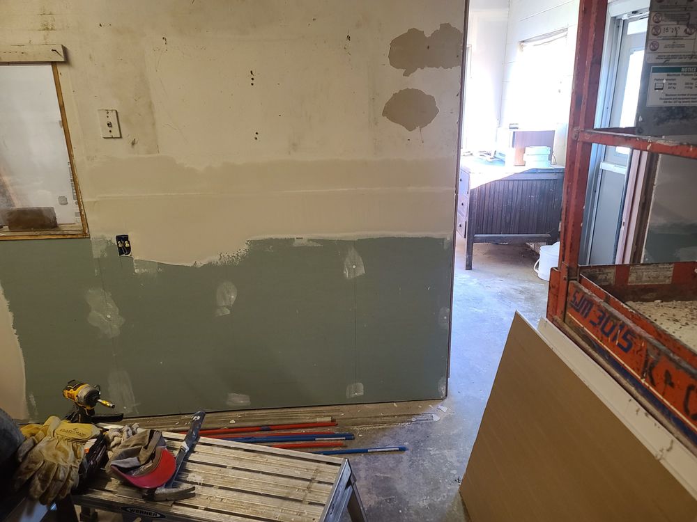 Slide of G & N Painting and Construction