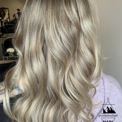 Carbon Salon - Highlights by Celia.