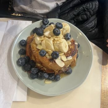La Parisienne - French Toast | IG & TikTok @territheplatypus.eatz - Cafes Near Me - New York, New York