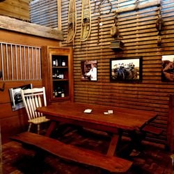 McCall Wines - Private tasting room - 9/23/2022