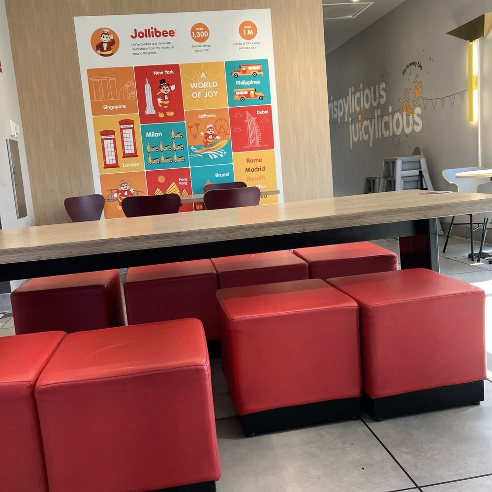 Jollibee - Inside - Fast Food Near Me - Fairfield, California