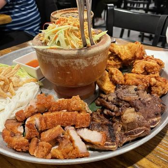 Bhan Mae Vane - Papaya Platter - Pork Belly, Wings, Short Ribs - Thai Near Me - Alameda, California
