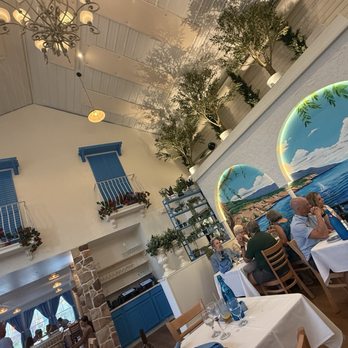 Mediterrano By Santorini - Dining area - Mediterranean Near Me - West Cape May, New Jersey Mediterrano By Santorini - Dining area - Mediterranean Near Me - West Cape May, New Jersey