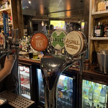 The Lyttelton Arms - Pubs Near Me - London, XGL
