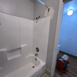 Motel 6 - Rod cling to life