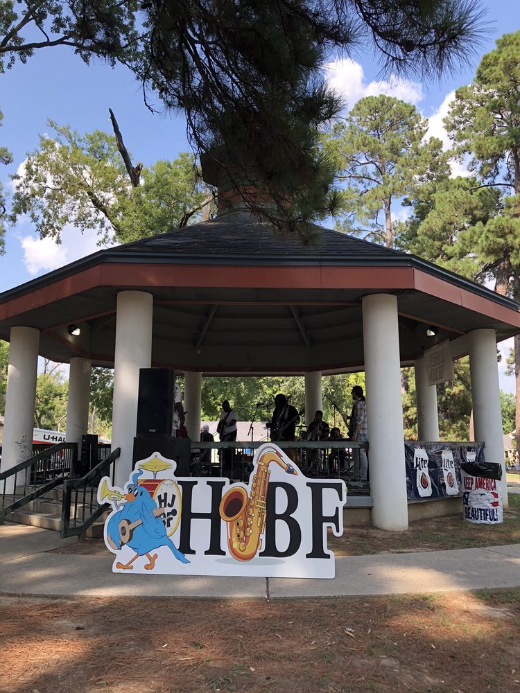 Columbia Park Logo