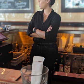 Carlyle - Melinda' - New American Near Me - Arlington, Virginia