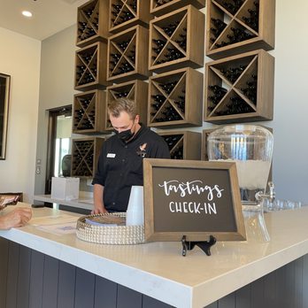 Altisima Winery - Wine tasting check in. - Wineries Near Me - Temecula, California Altisima Winery - Wine tasting check in. - Wineries Near Me - Temecula, California