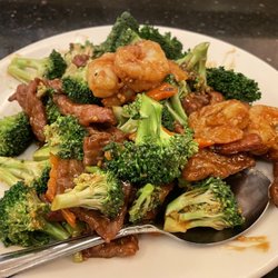 KJ Chinese Restaurant - Beef and broccoli (add shrimp)