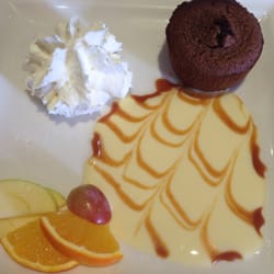 Chez Monsieur Cochon - Coulant au chocolat avec de la crème anglaise.